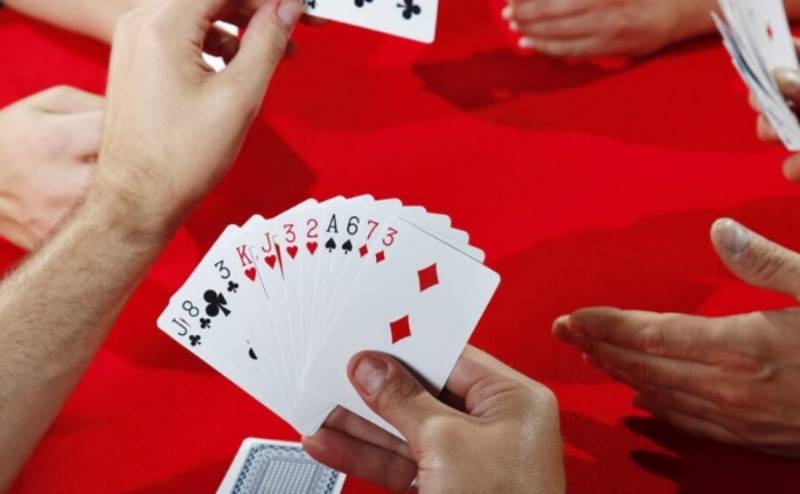 Kiểm soát lượt chơi để chặn đường đối thủ